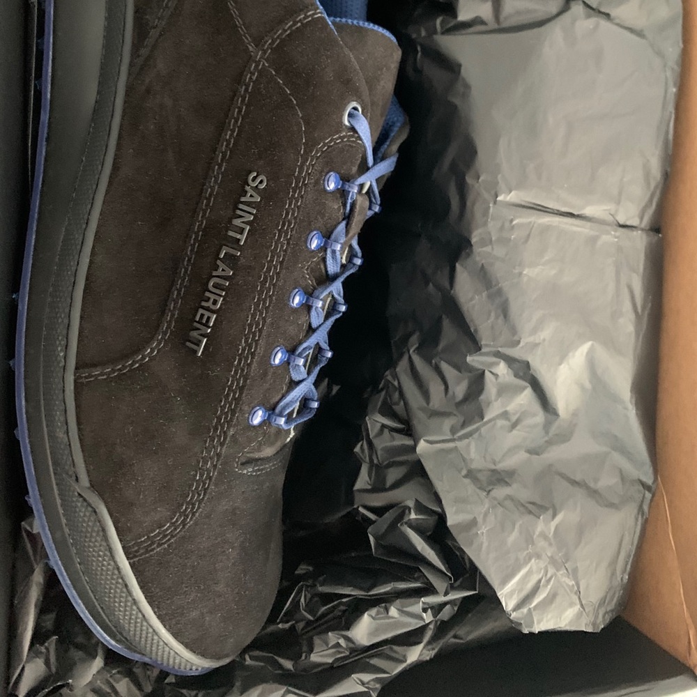 SOLD!!! New saint Laurent suede jump sneaker
